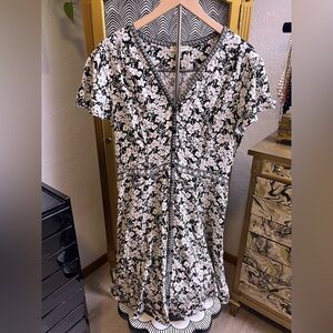 Max Studio Black and White Floral Midi Dress